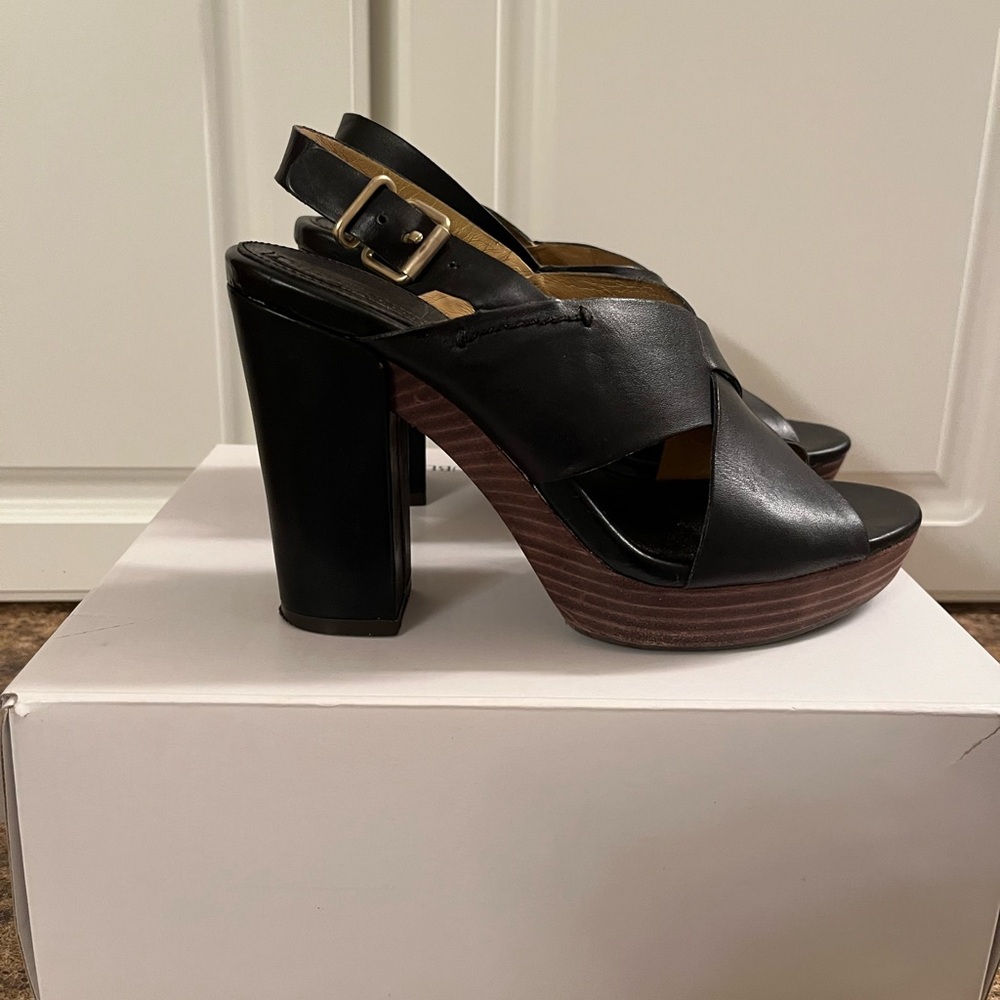 Banana Republic Black and Brown Slingback Heels- Size 7.5